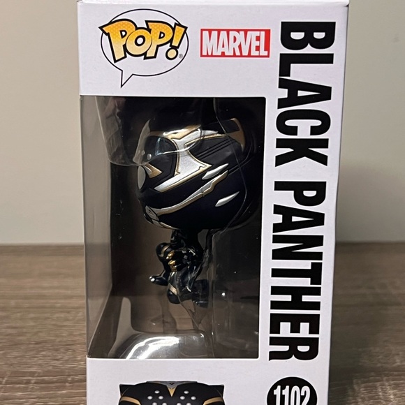 Funko Pop Black Panther Bobble-Head - Picture 2 of 5